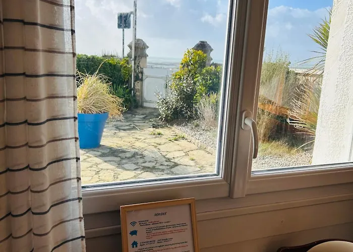 La Côté Et Côté Jardin à La Plein Vent 3* Barneville-Carteret